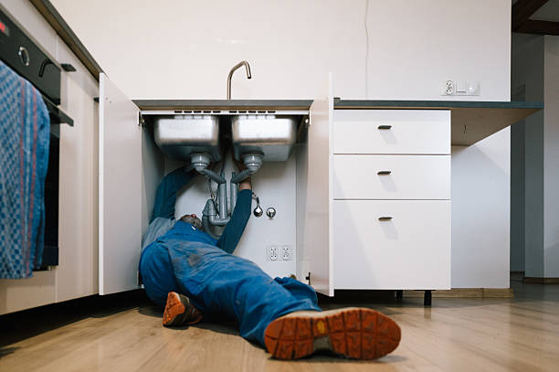 Professional Leak Detection technician working in Crescent City, CA